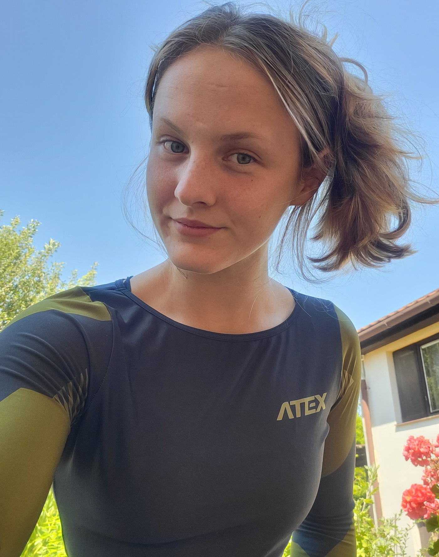 Recenze: dámské triko MASK